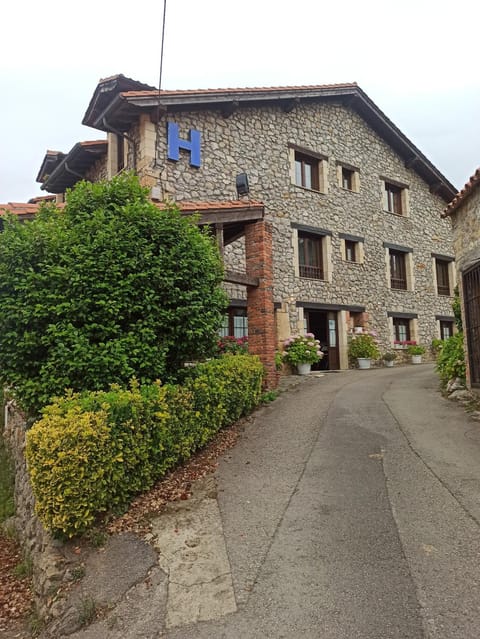 Posada Rural Entrecomillas Country House in Western coast of Cantabria