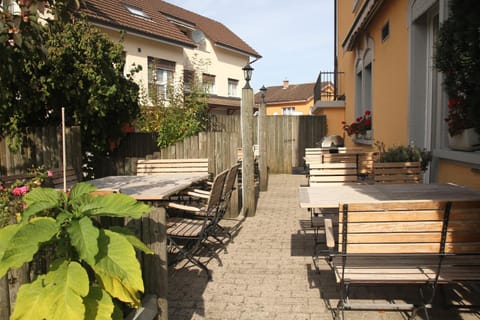 Patio, BBQ facilities, Garden, Balcony/Terrace