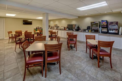 Dining area, Breakfast