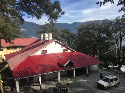 Dingle House , A Heritage House Vacation rental in Himachal Pradesh
