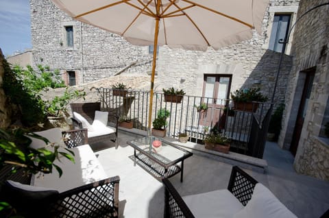 Residence Erice Pietre Antiche Appartement-Hotel in Erice