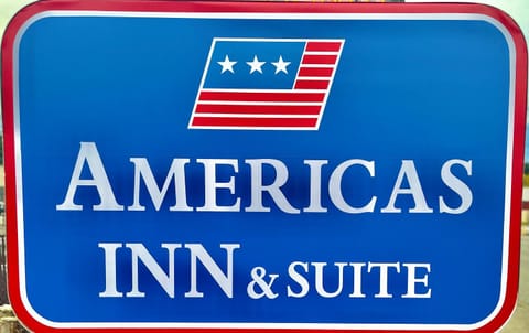 Americas Inn & Suite Motel in Shoreline