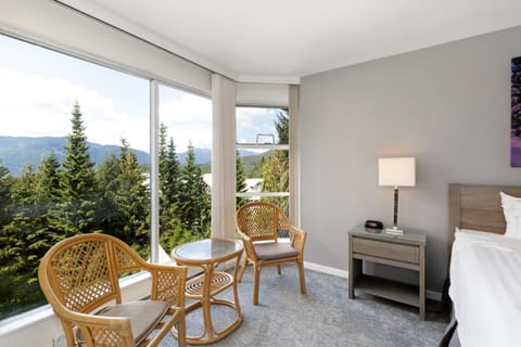 Natural landscape, View (from property/room), Seating area, Bedroom, Mountain view