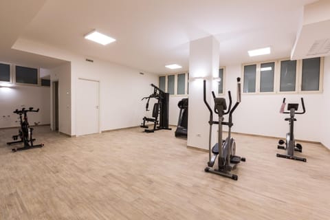 Fitness centre/facilities, Sports