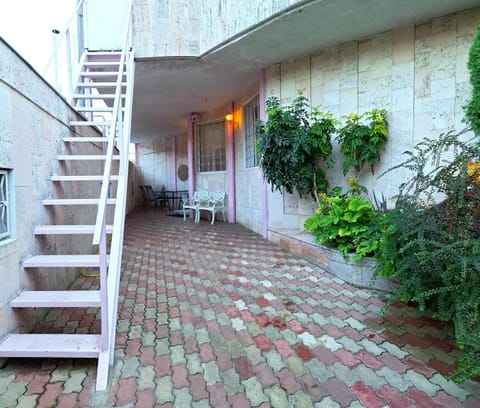 Inner courtyard view