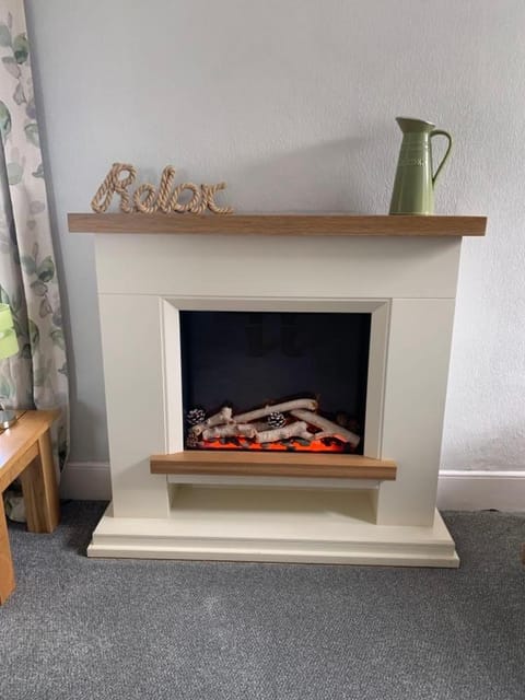 Postmans Rest, second floor apartment, Lynmouth with private parking Apartment in West Somerset District