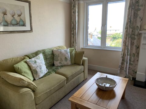Postmans Rest, second floor apartment, Lynmouth with private parking Apartment in West Somerset District
