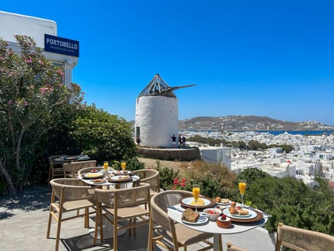 View (from property/room), Balcony/Terrace, City view, Sea view, Breakfast