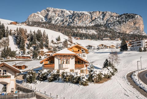 Property building, Winter