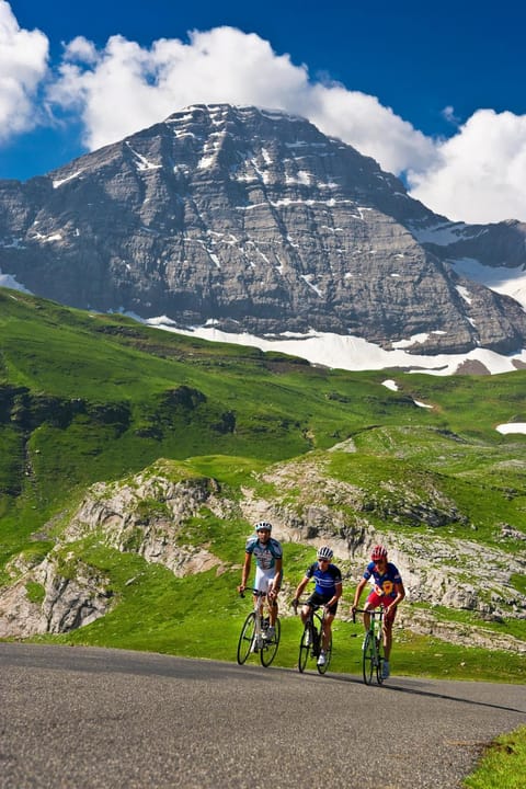 Skiing, Cycling