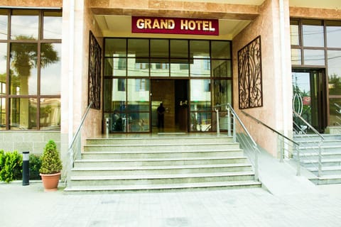 Hotel Grand Hotel in Georgia