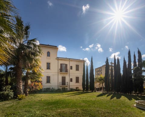 Property building, Garden