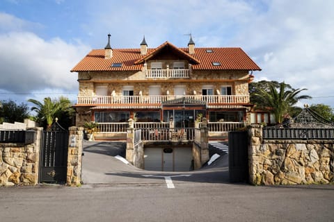 Hosteria Las Viñas Hotel in Cantabria
