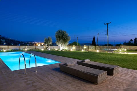 Night, Natural landscape, Garden, Swimming pool, sunbed