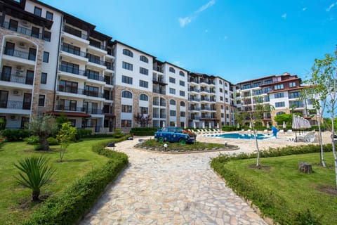 Apollon Apartments Condominio in Nessebar