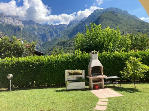 Villa Sasso Cavallo Casa in Mandello del Lario