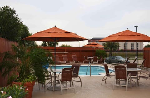 Best Western PLUS Hobby Airport Inn and Suites Hotel in Houston
