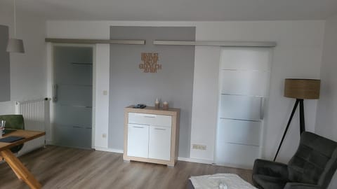 Schönes 2-Zi. App. 55 qm - voll möbliert - citynah Apartment in Schleswig-Holstein