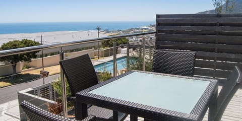 Balcony/Terrace, Landmark view