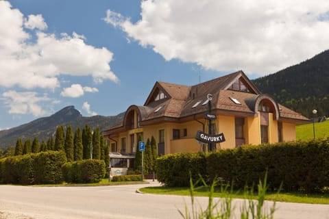 Facade/entrance, Summer, Mountain view