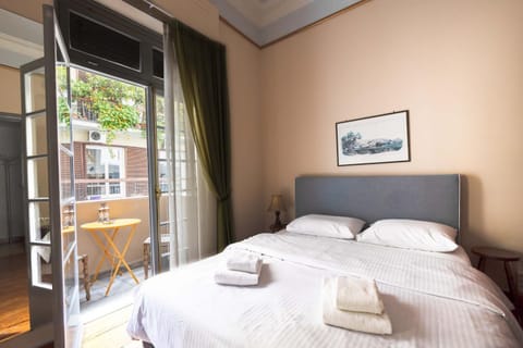 Ideal 4 bdr Apartment in Plaka for 10! Condominio in Athens