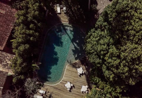 Property building, Bird's eye view, Swimming pool