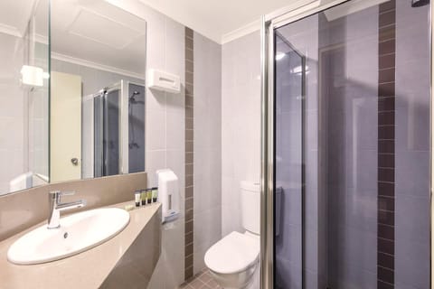 Garden City Hotel, Best Western Signature Collection Hotel in Canberra