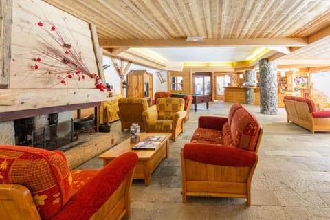 travelski home premium - Résidence Le Hameau du Rocher Blanc 4 stars Condo in Saint-Chaffrey