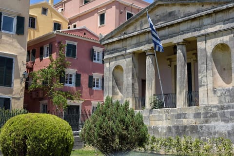 Achillion Liston Suites Condominio in Corfu