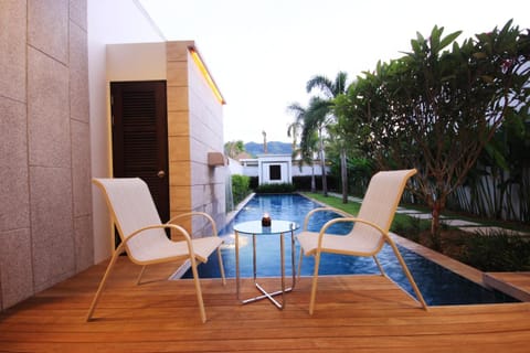 Balcony/Terrace, Swimming pool, Swimming pool