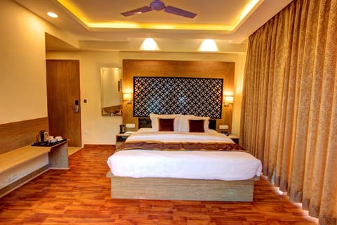 Hill County Resort & Spa Hotel in Manali