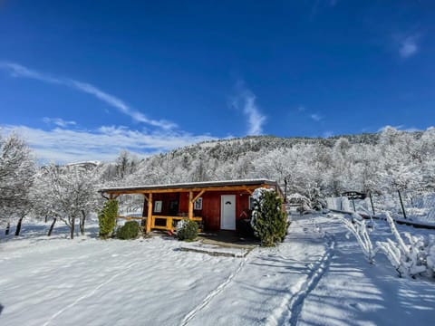 Property building, Day, Natural landscape, Winter, Mountain view