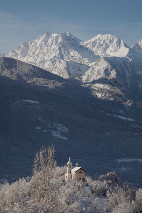 Nearby landmark, Natural landscape, Winter, View (from property/room), Landmark view, Mountain view