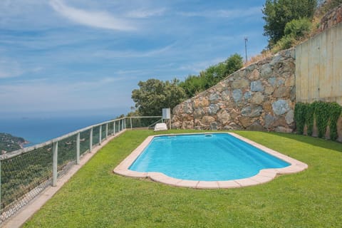 Natural landscape, Activities, Mountain view, Sea view, Swimming pool