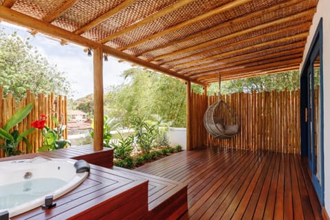 Hot Tub, Hot Tub, Bathroom, Garden view