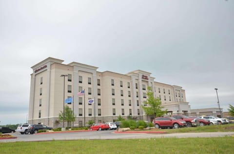 Hampton Inn and Suites Tulsa/Catoosa Hotel in Tulsa