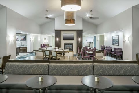 Homewood Suites by Hilton Cedar Rapids-North Hotel in Cedar Rapids