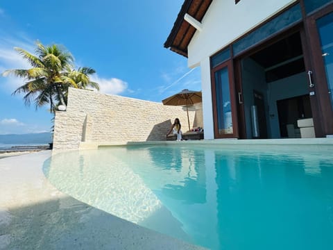 Patio, Beach, Pool view, Sea view, Swimming pool, Location, sunbed