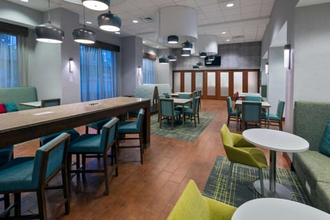 Hampton Inn & Suites Winston-Salem/University Area Hotel in Winston-Salem