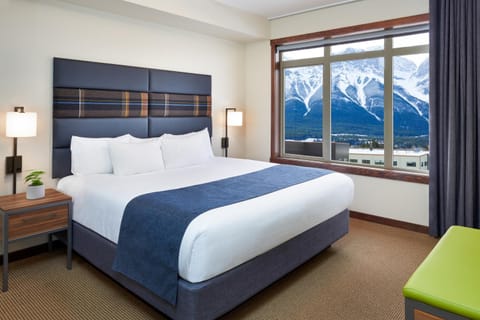 Stoneridge Mountain Resort Hotel in Canmore