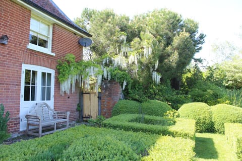 Property building, Natural landscape, Garden, Garden view