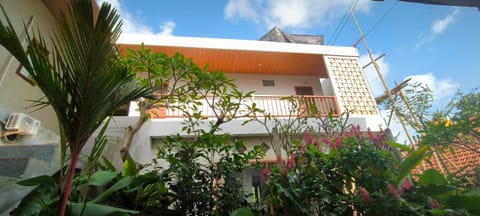 Property building, Day, Garden, View (from property/room), Balcony/Terrace, Garden view