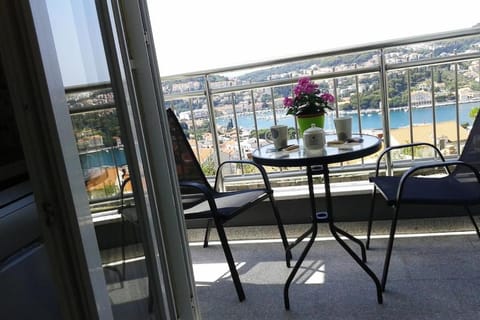 Apartman Infinity, FREE PARKING Apartment in Dubrovnik