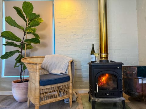 Living room, fireplace