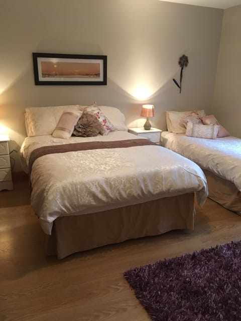 Carrick House B&B Bed and Breakfast in County Donegal