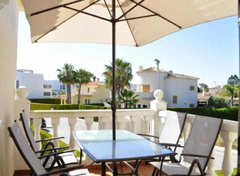 Family Beach Club Sevilla II Apartment in Safor