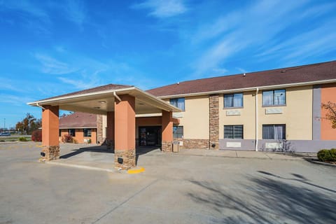 Quality Inn Carbondale University area Hotel in Carbondale