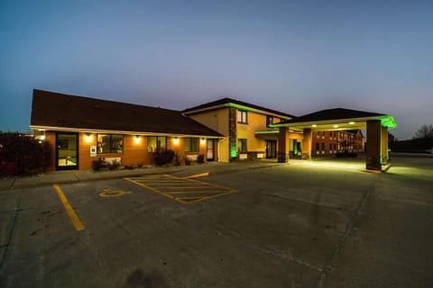 Quality Inn Carbondale University area Hotel in Carbondale