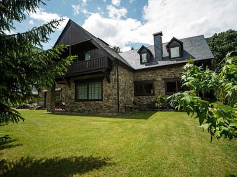 Splendid house next to the Baqueira Beret ski resort Maison in Vielha