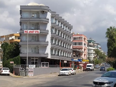 Property building, Street view, Location